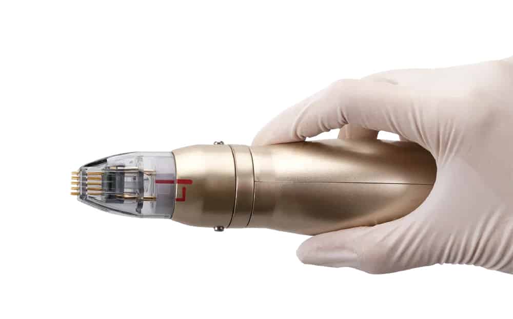RF microneedling device for skin tightening treatment